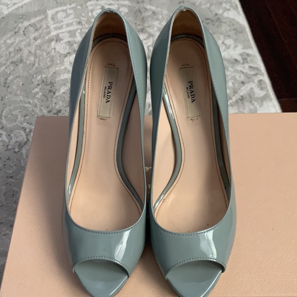 Prada heels size 38 - Picture 2 of 6